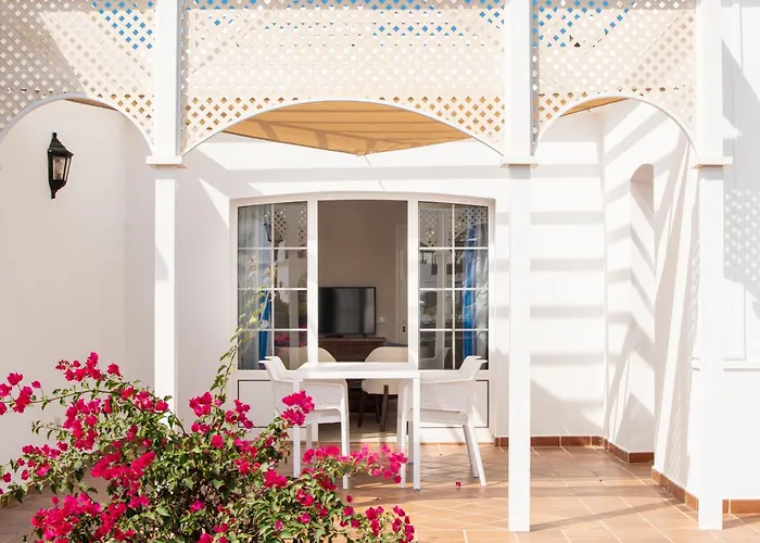 Aparthotel Livvo Coloradamar Playa Blanca (Lanzarote)