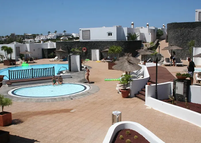 Aparthotel Livvo Coloradamar Playa Blanca (Lanzarote)