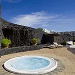 Lejlighedshotel Livvo Coloradamar 4*