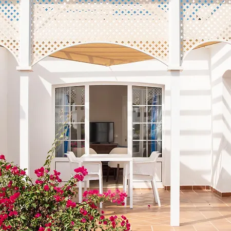 Ξενοδοχείο με διαμερίσματα Livvo Coloradamar Πλάγια Μπλάνκα