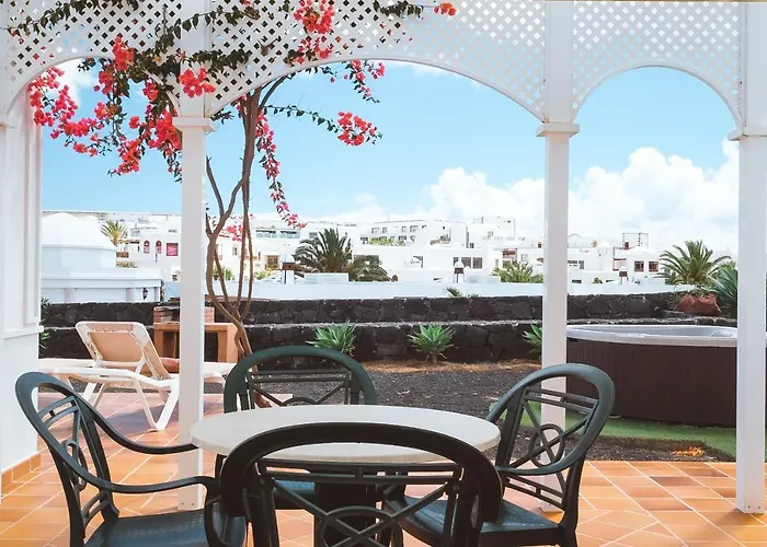 Livvo Coloradamar Apartmanhotel