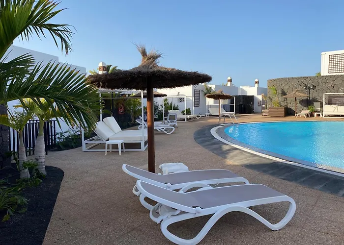 Apartmanhotel Livvo Coloradamar 4*