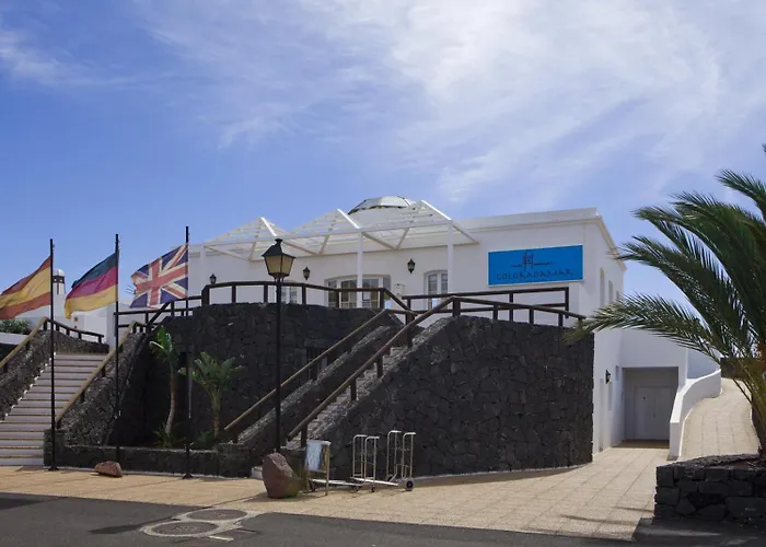 Appart hôtel Livvo Coloradamar 4*