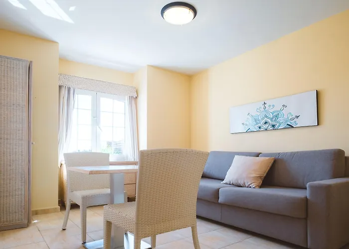 Livvo Coloradamar Apartmanhotel