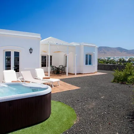 Livvo Coloradamar Apartahotel