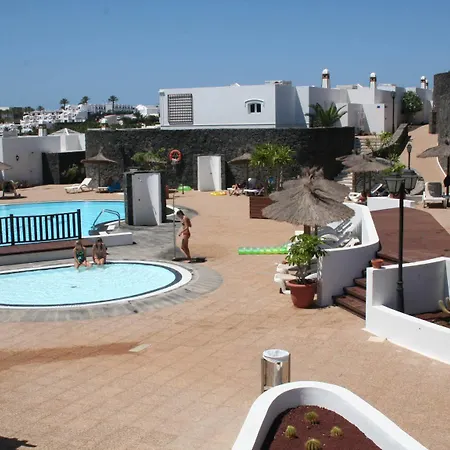 Apartahotel Livvo Coloradamar Playa Blanca (Lanzarote)