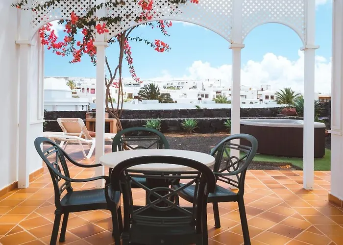 Livvo Coloradamar Apartahotel Playa Blanca (Lanzarote)