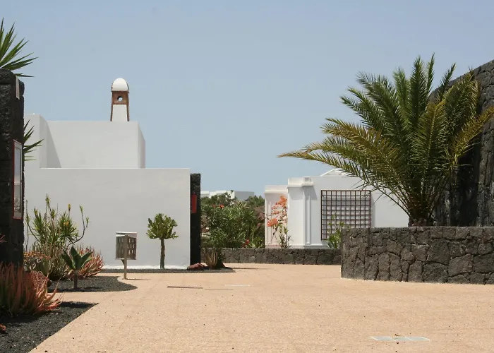 Apartahotel Livvo Coloradamar 4*