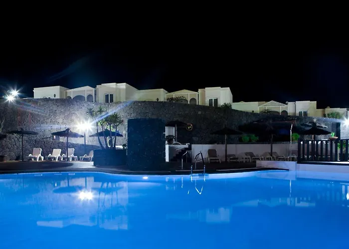 Apartahotel Livvo Coloradamar Playa Blanca (Lanzarote)