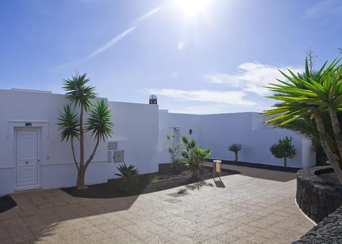 Apartahotel Livvo Coloradamar Playa Blanca (Lanzarote)