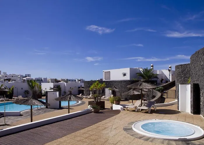 Apartahotel Livvo Coloradamar Playa Blanca (Lanzarote)